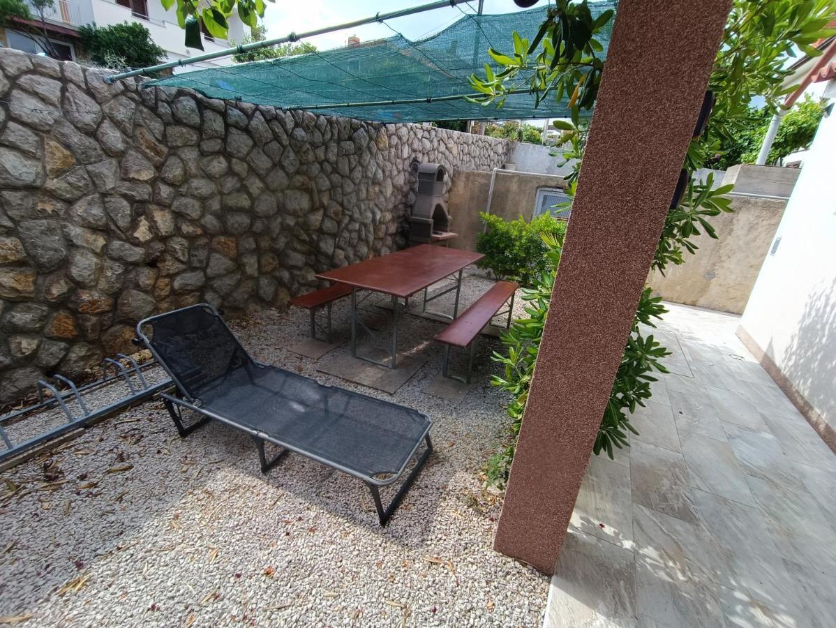 Studio Apartmani Zoric Šilo Exterior foto